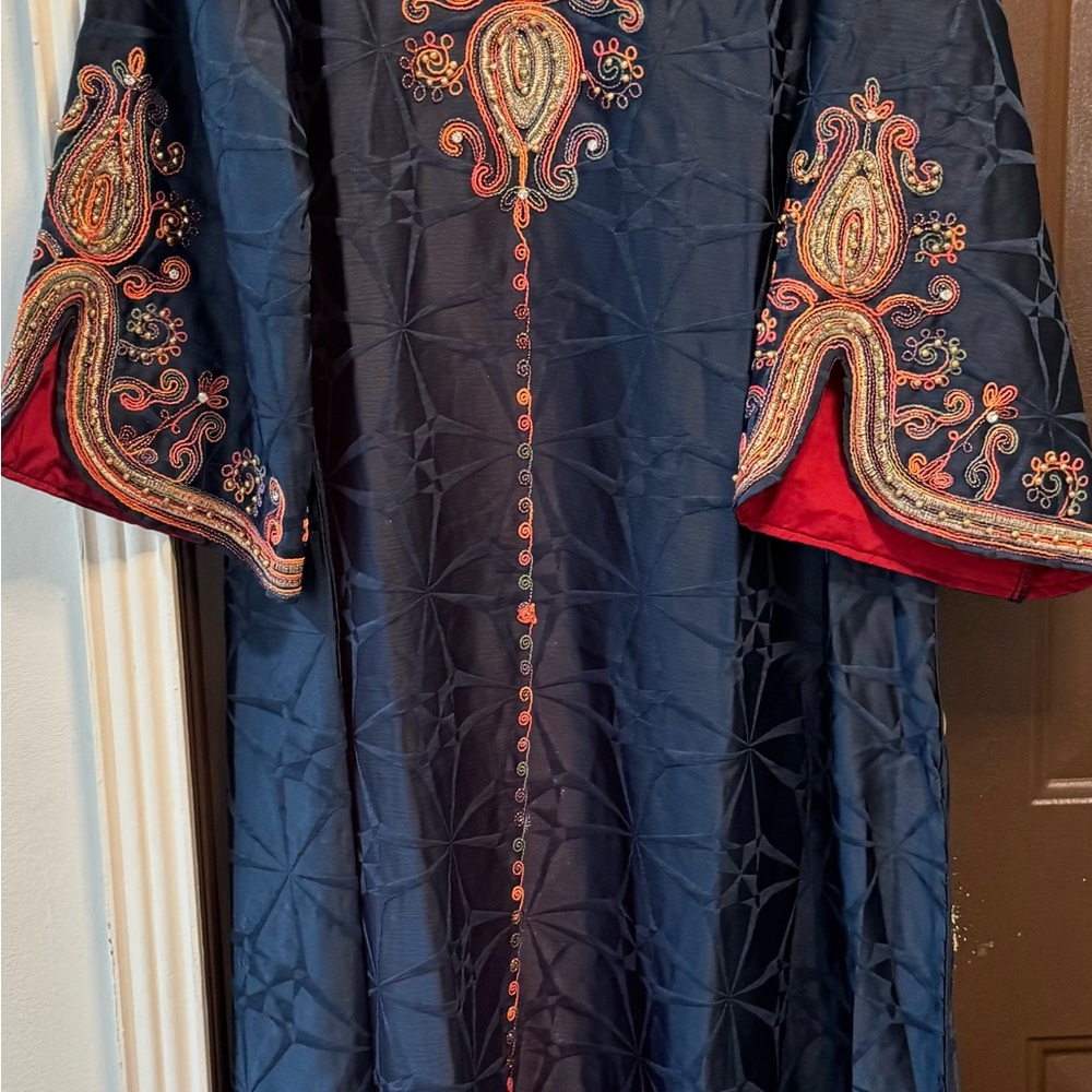 Elegant Navy Embroidered Kaftan